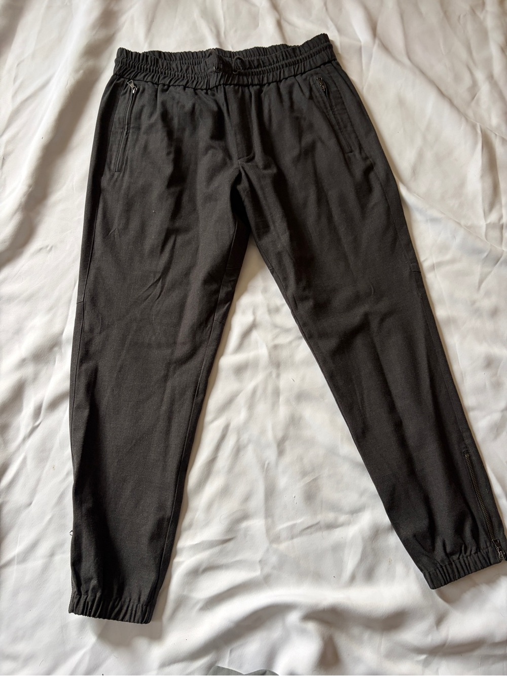 Vince Black Elastic-Waist Jogger Pants